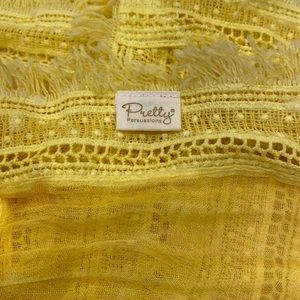 Pretty Persuasion soft yellow scarf